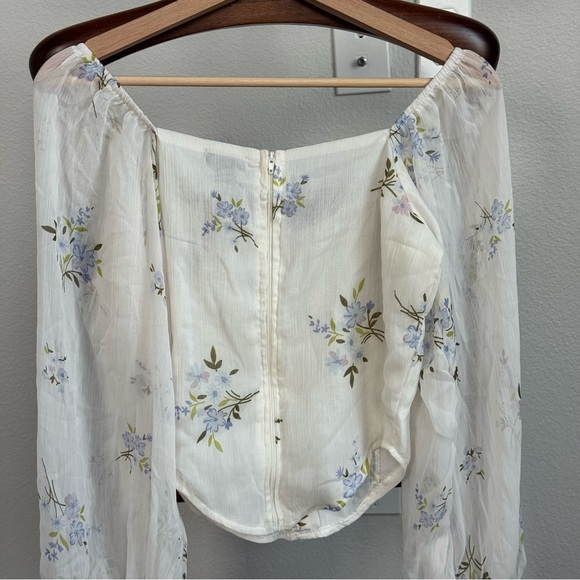 Boohoo Cream Floral Off-Shoulder Blouse - Picture 6 of 9